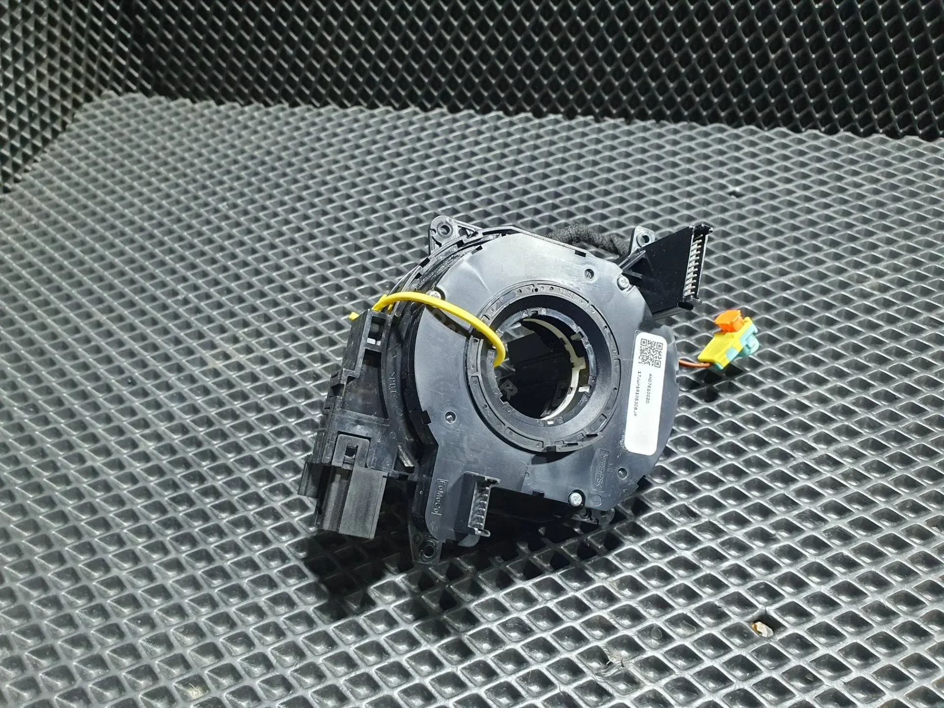 Шлейф подрулевой BJ32-14A664-DB, LR081426, LR087112