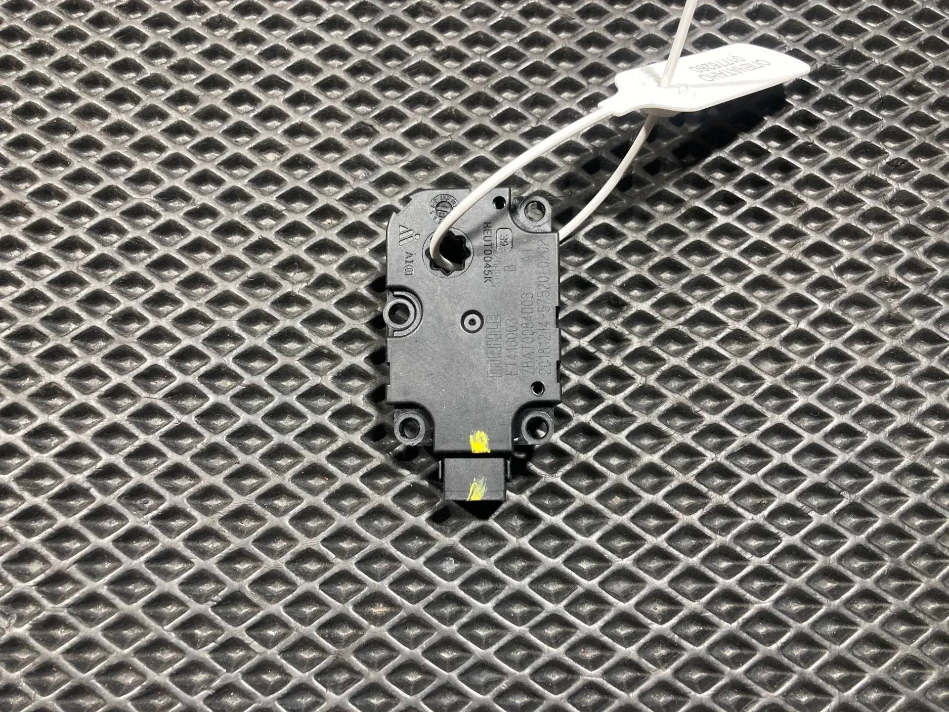 Мотор заслонки печки ET416003, ZBAT0084D03