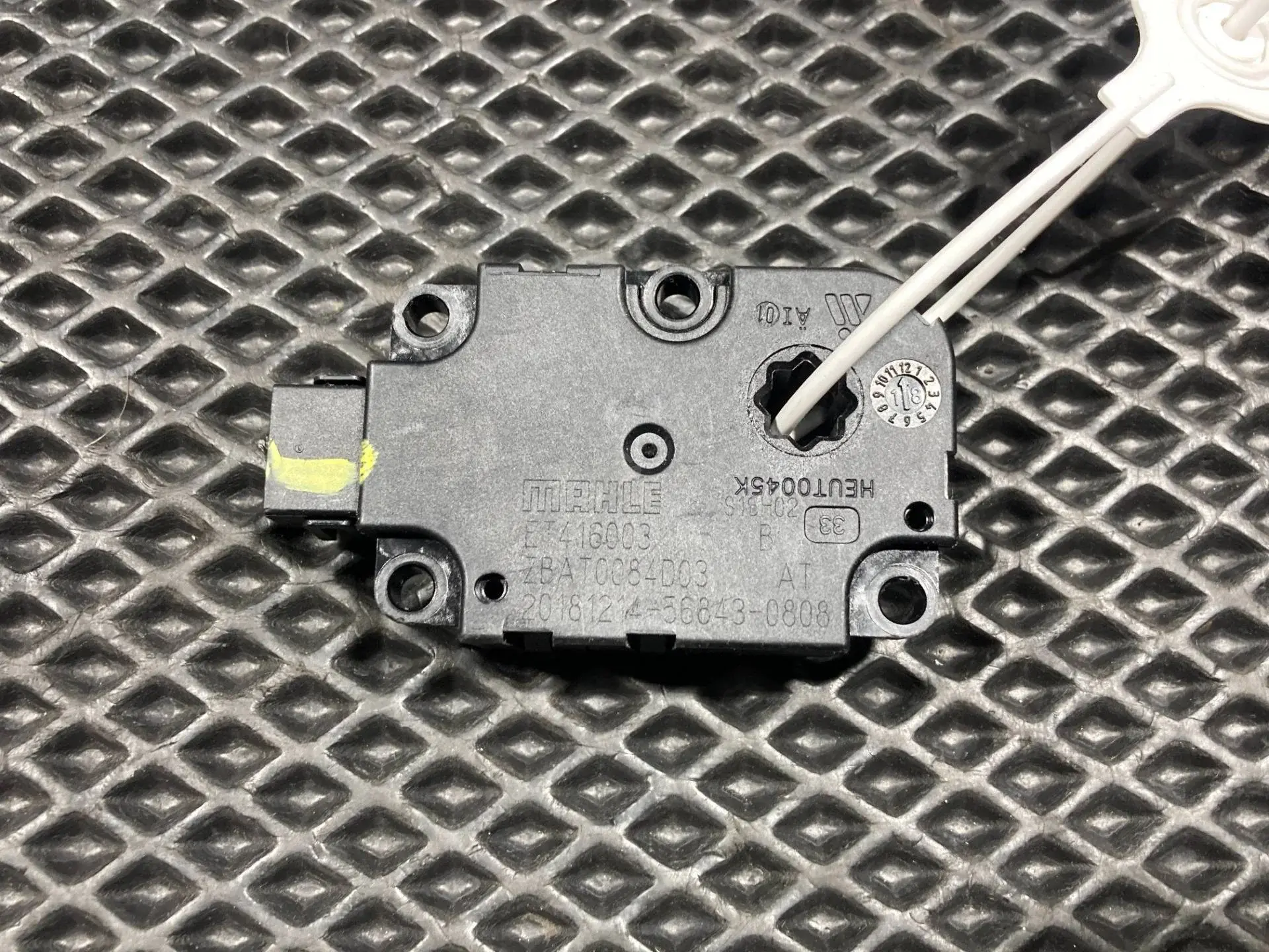Мотор заслонки печки ET416003, ZBAT0084D03