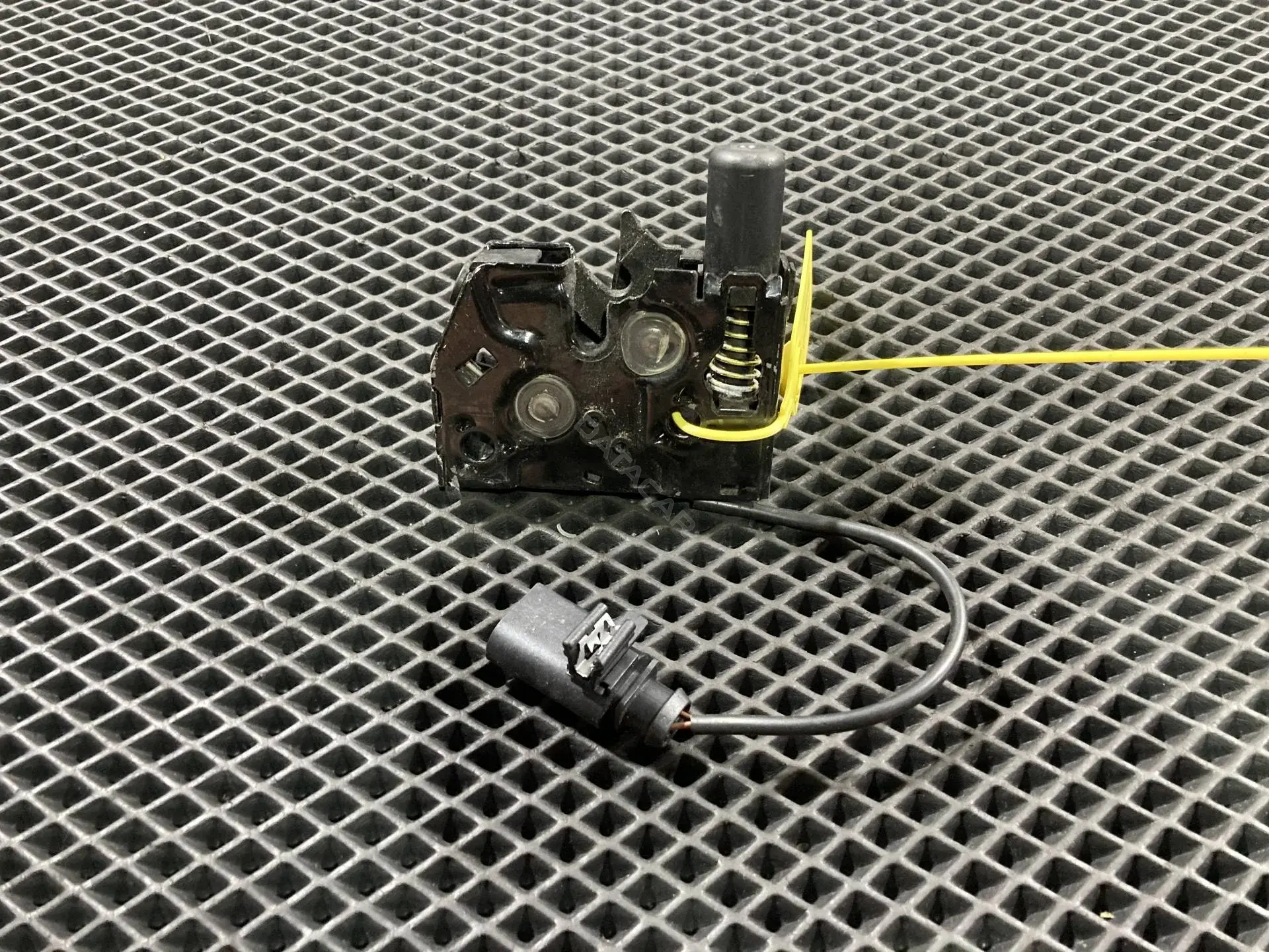 Замок капота 4H0823509C, 4H0823509D