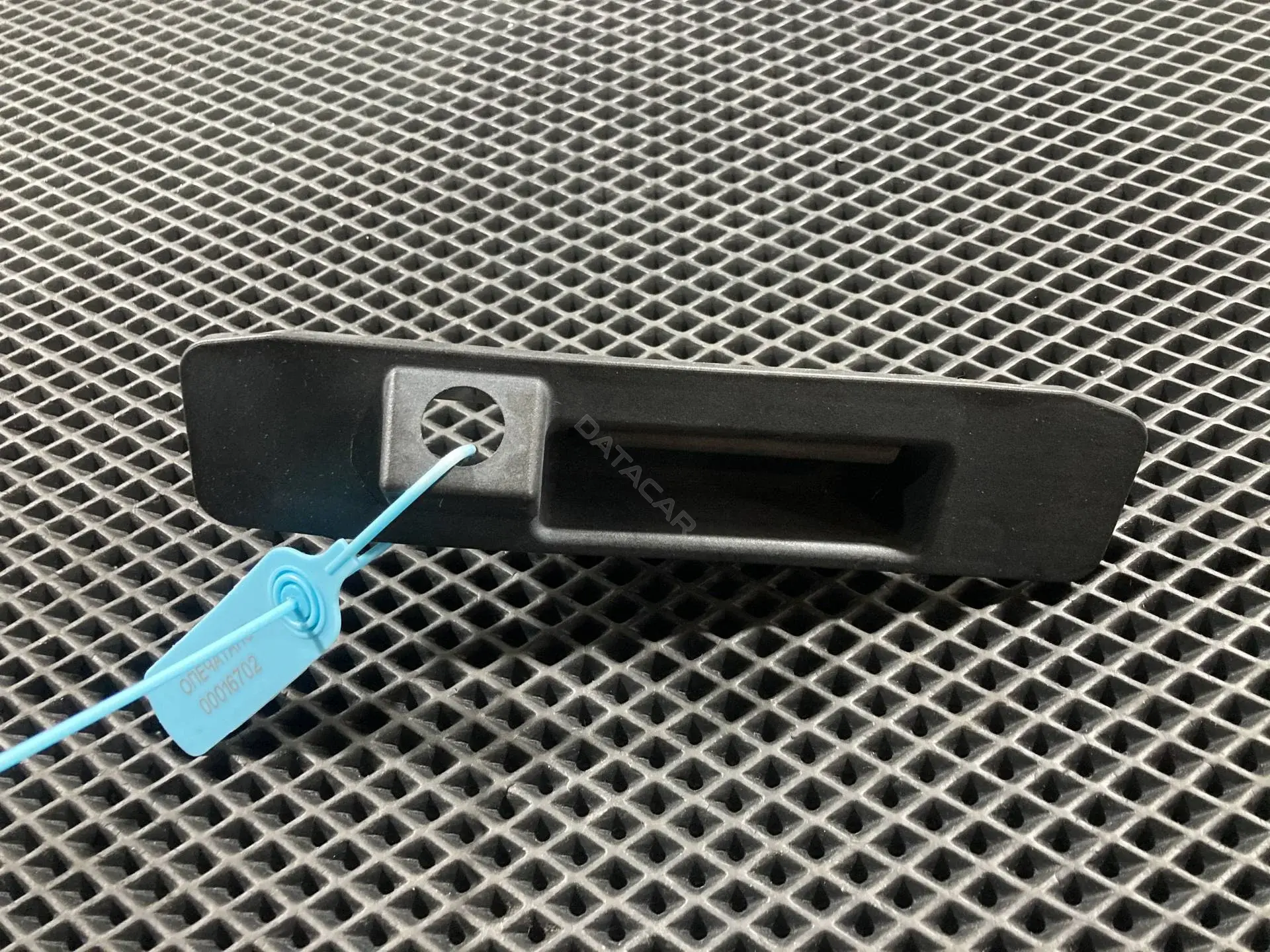 Ручка крышки багажника A1667500593