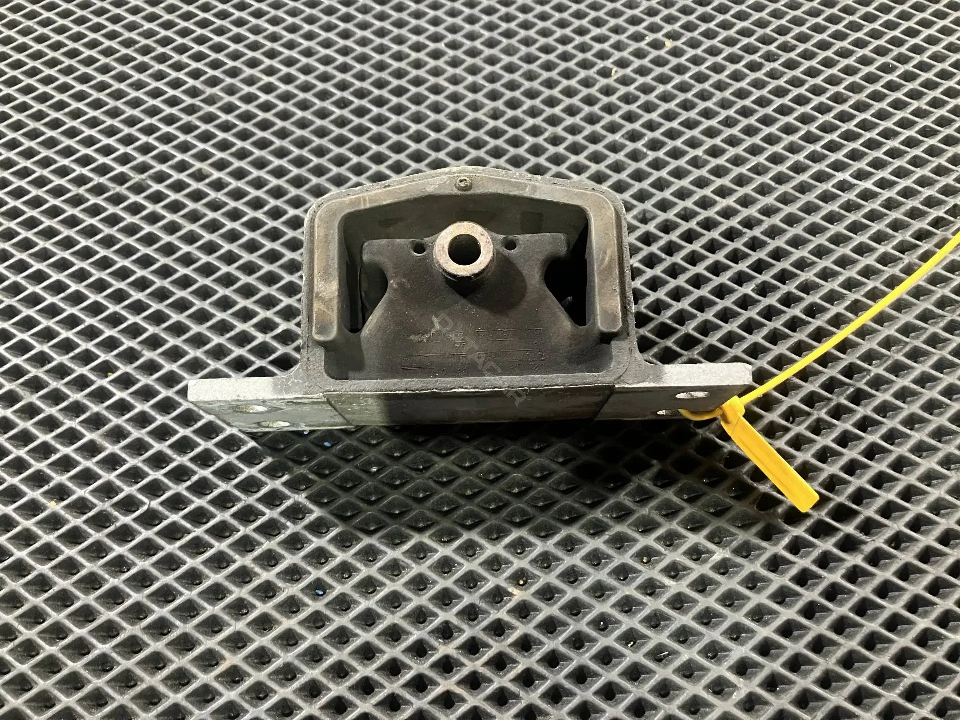 Подушка КПП 11320CG105