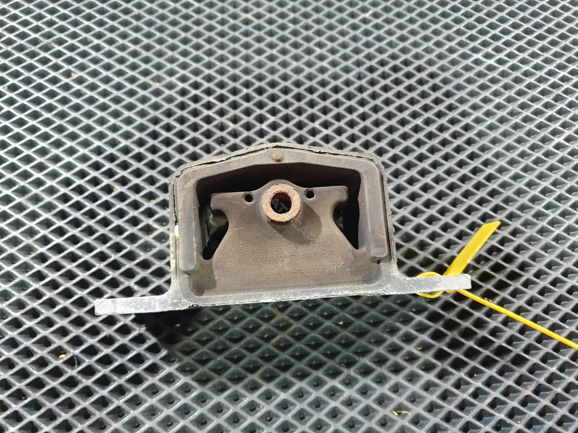 Подушка КПП 11320CG105