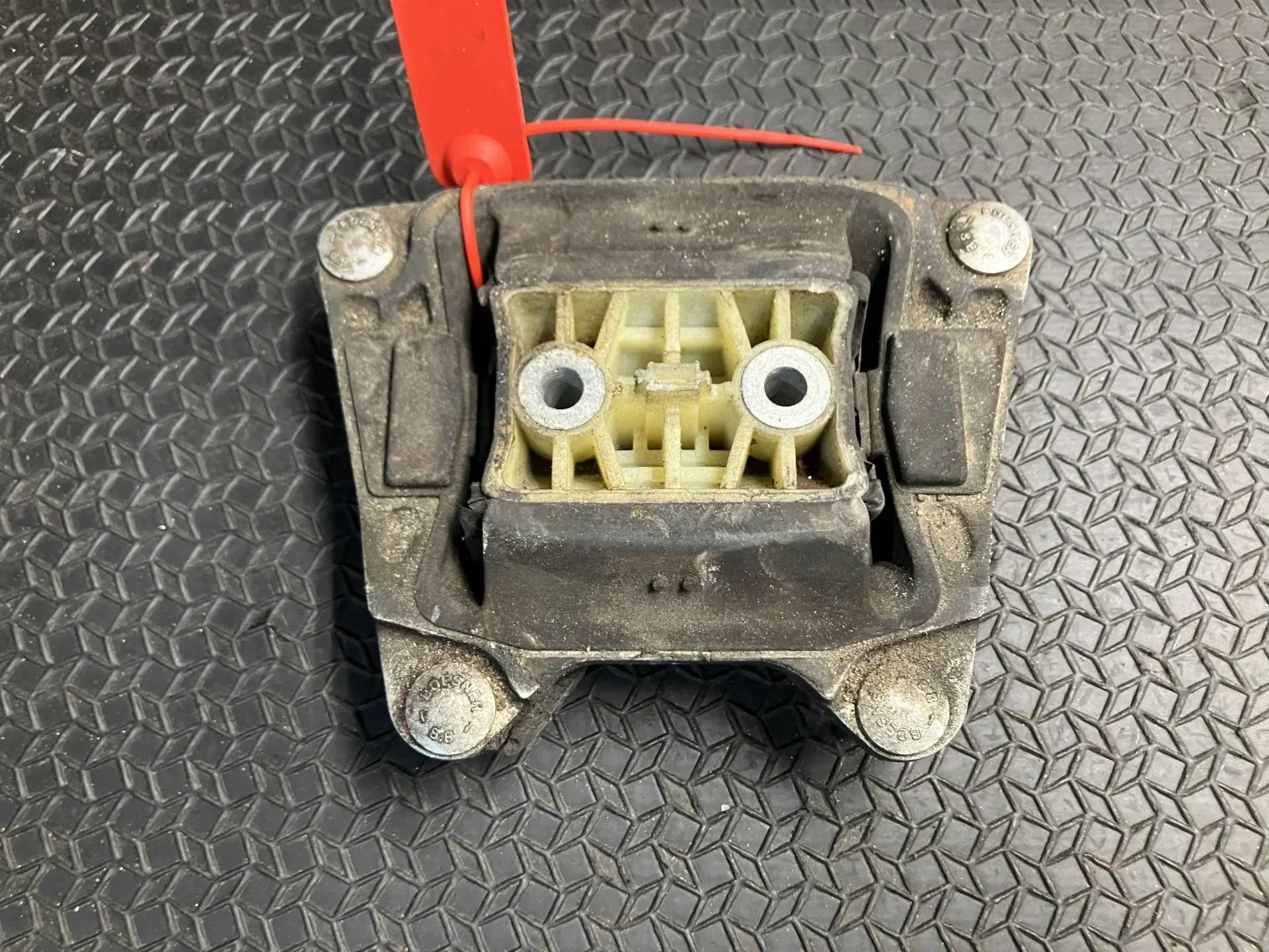 Подушка КПП 4F0399151AL, 4F0399151AP, AC-47100