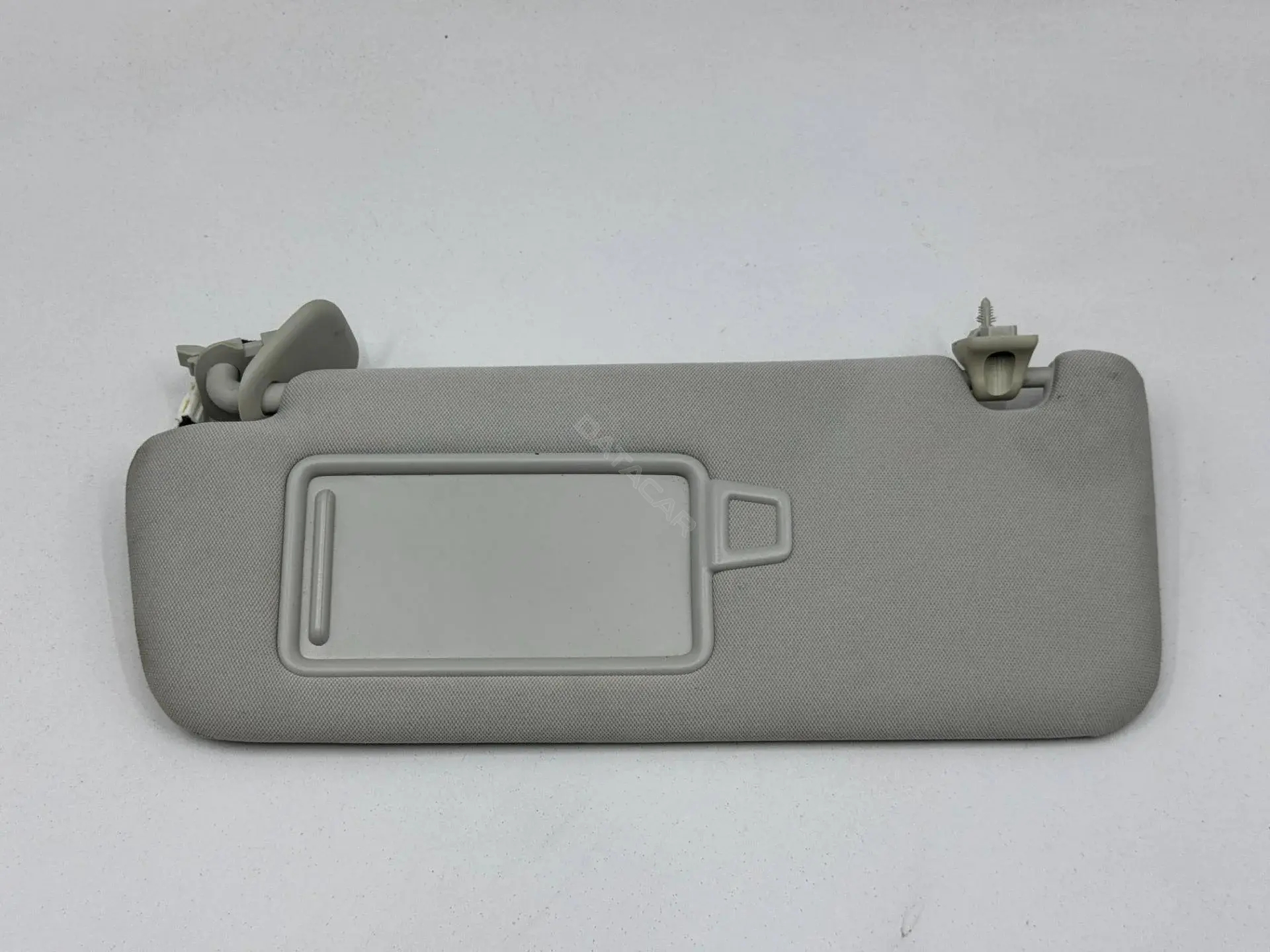 Козырек солнцезащитный 17A857551A, 5G0857561B