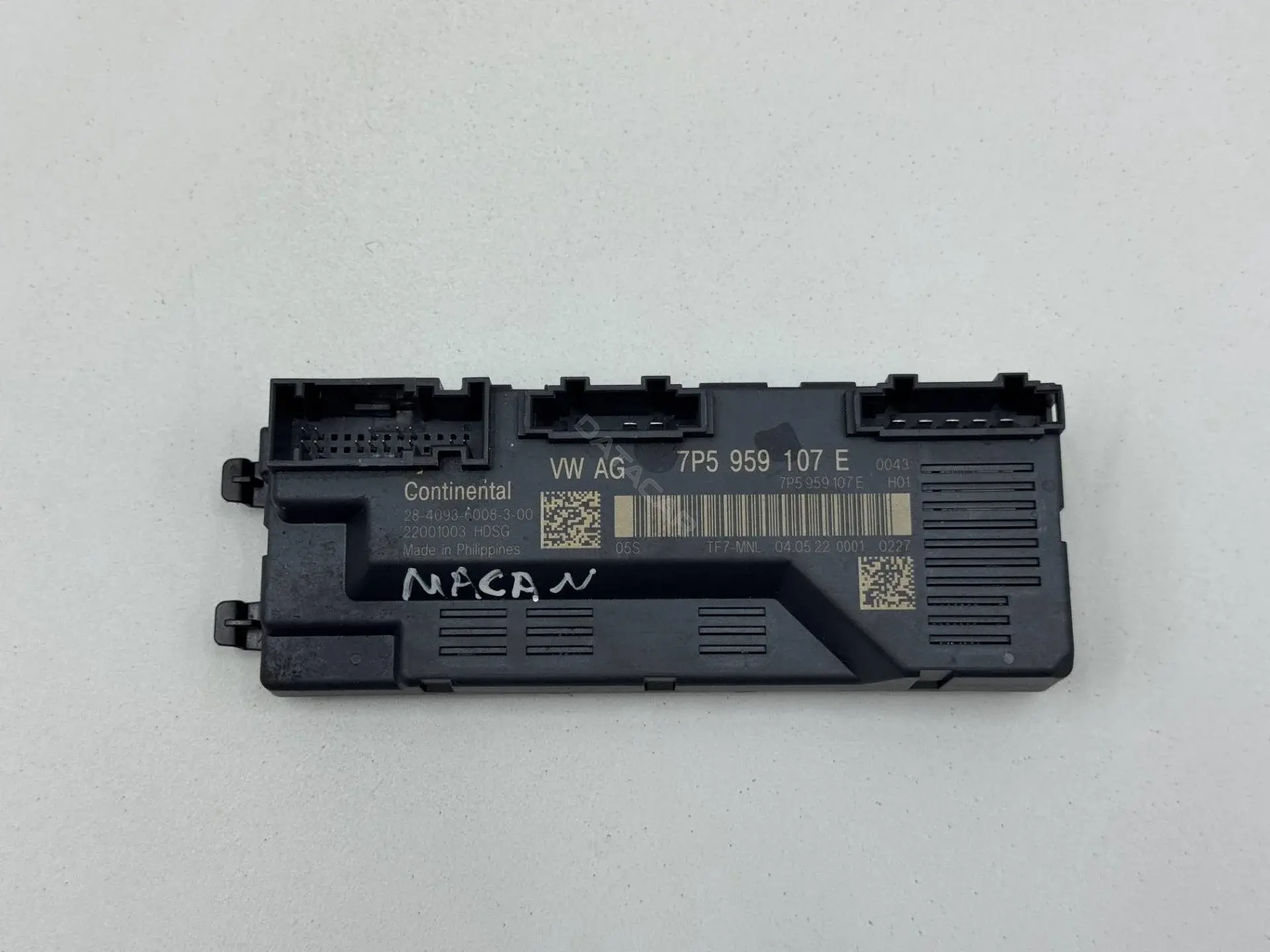 Блок управления крышкой багажника 7P5959107E