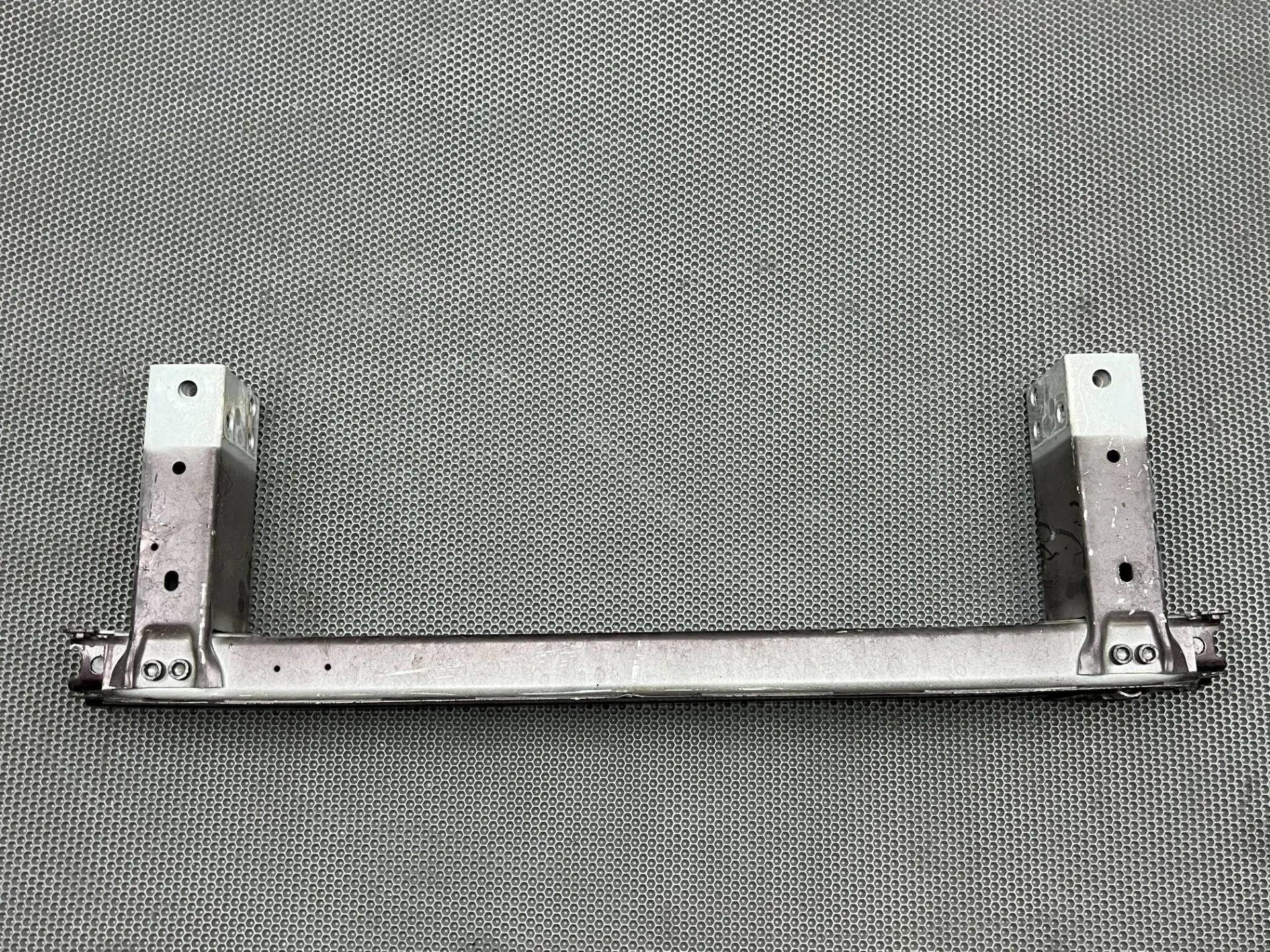 Усилитель бампера GX7310005AJ, LR091866, LR110363