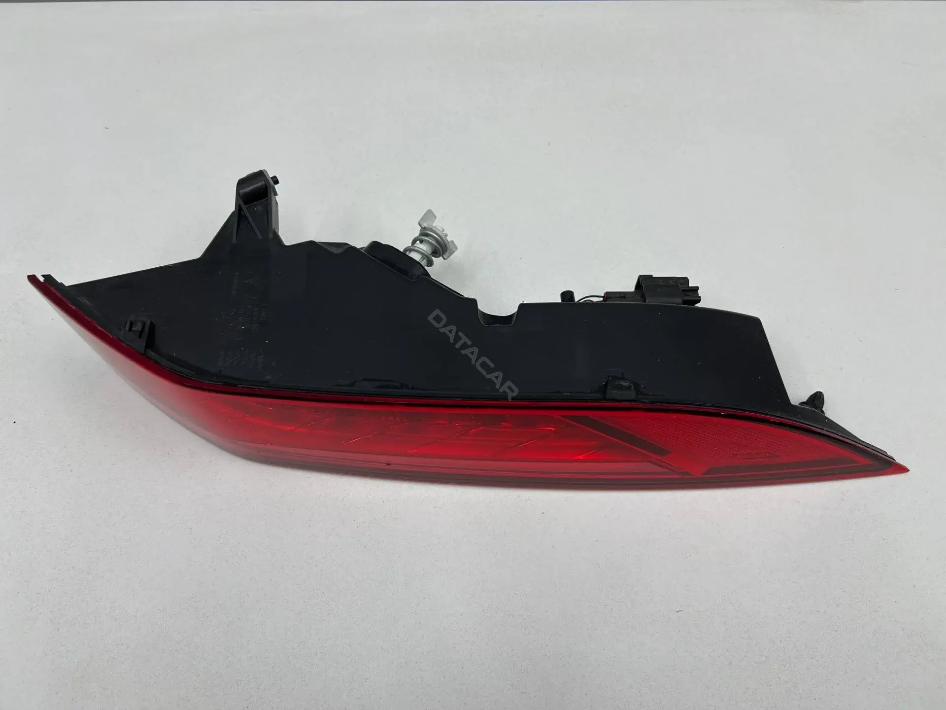 Задние фонари HK83-13404-BC, T4A37907