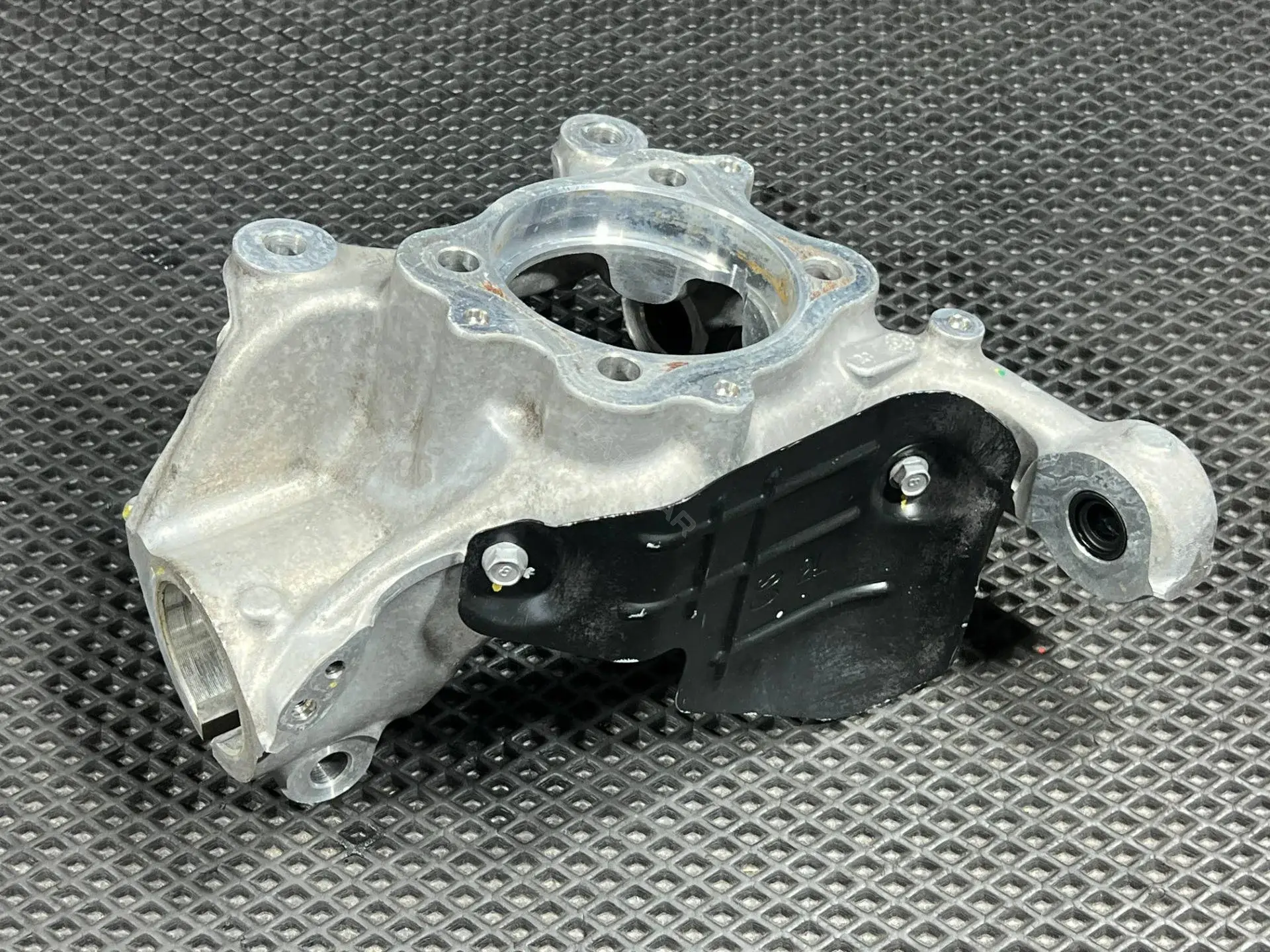 Поворотный кулак 51710J5000