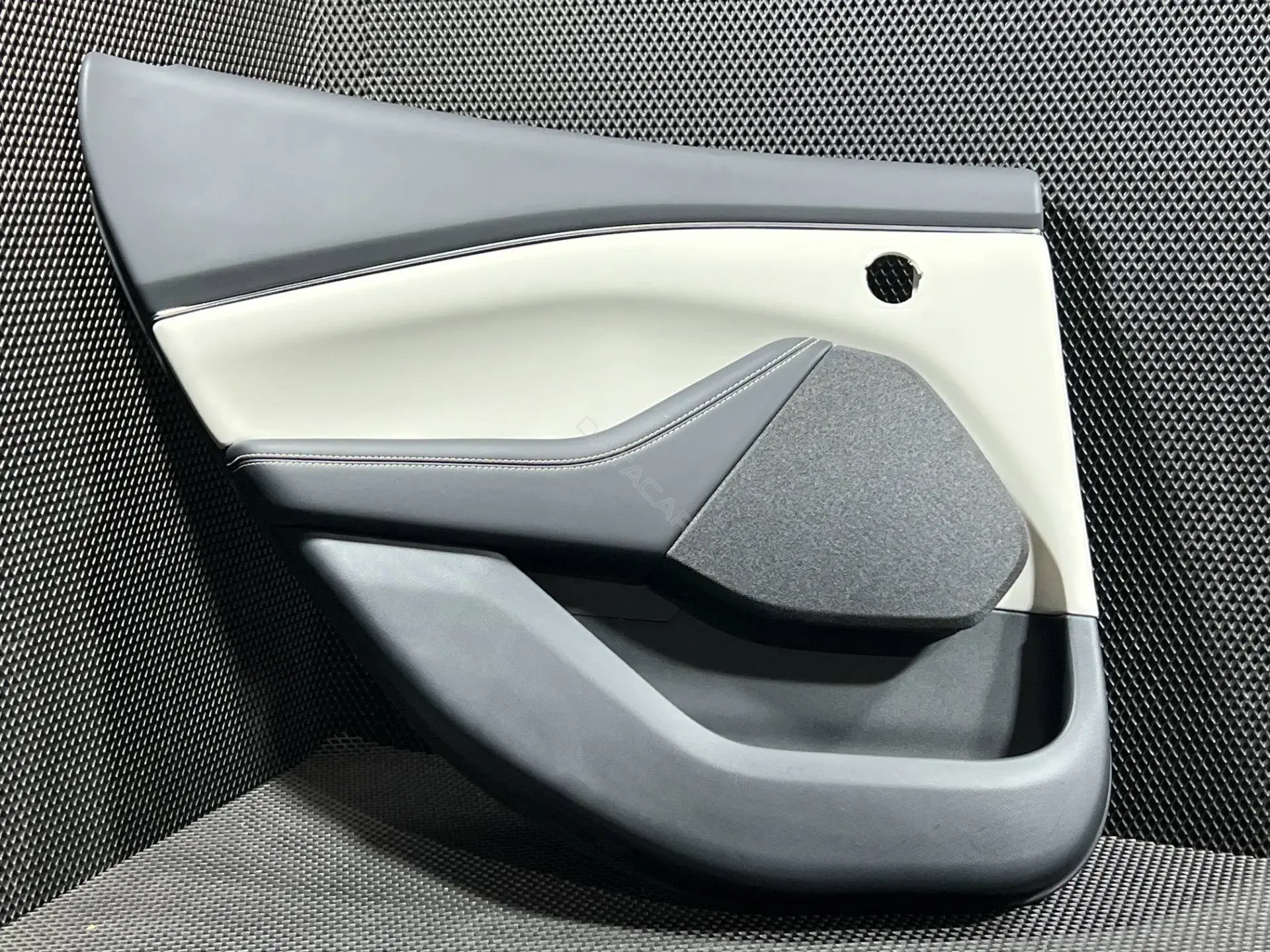 Дверная карта LJ8B-R27505-A