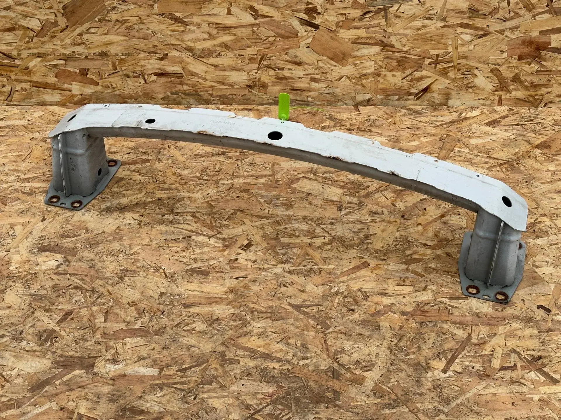 Усилитель бампера EJ3217F021AB, LR026497, LR044571