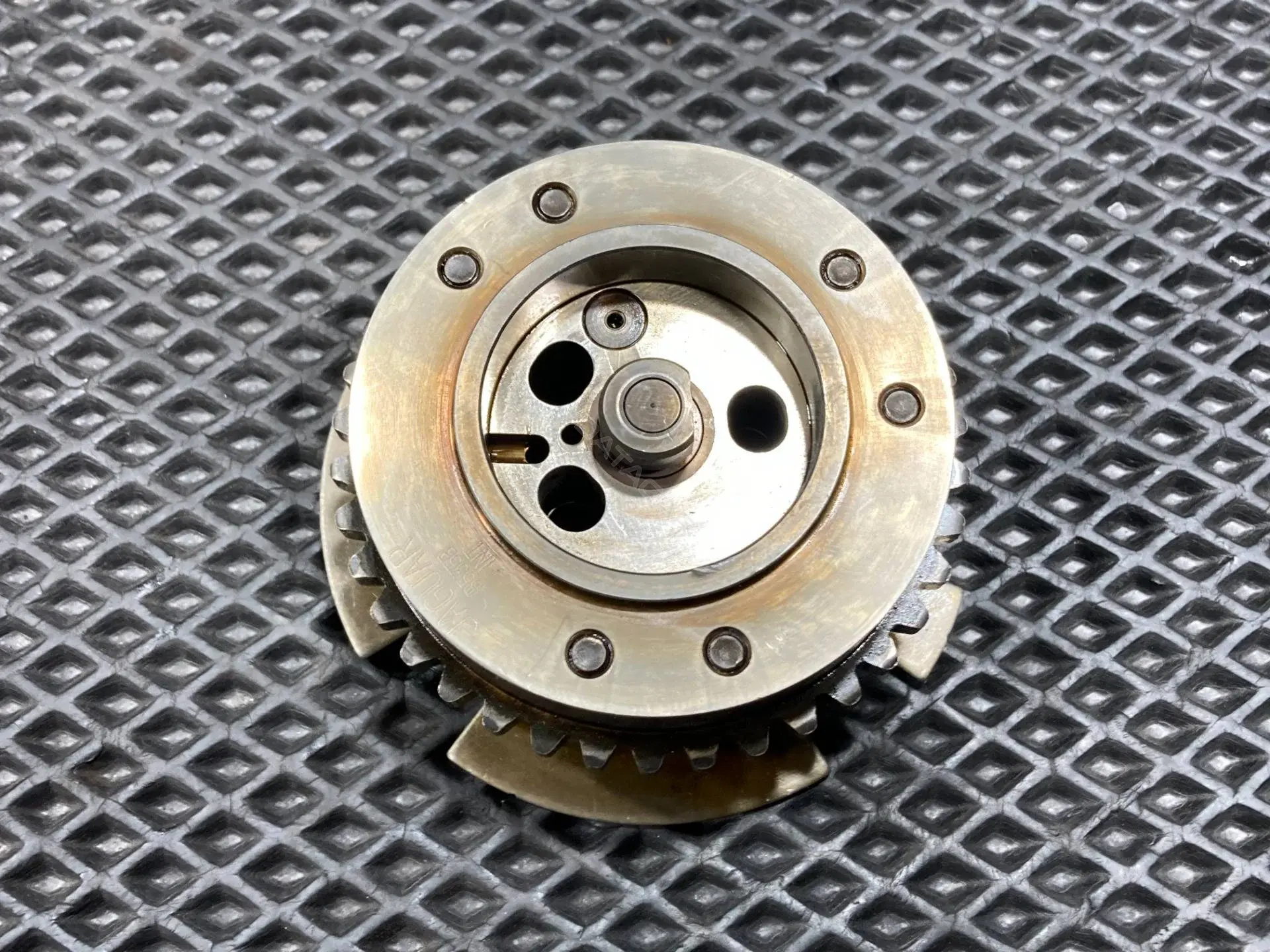 Шестерня распредвала B535B, C2Z30680, DX236M288AC