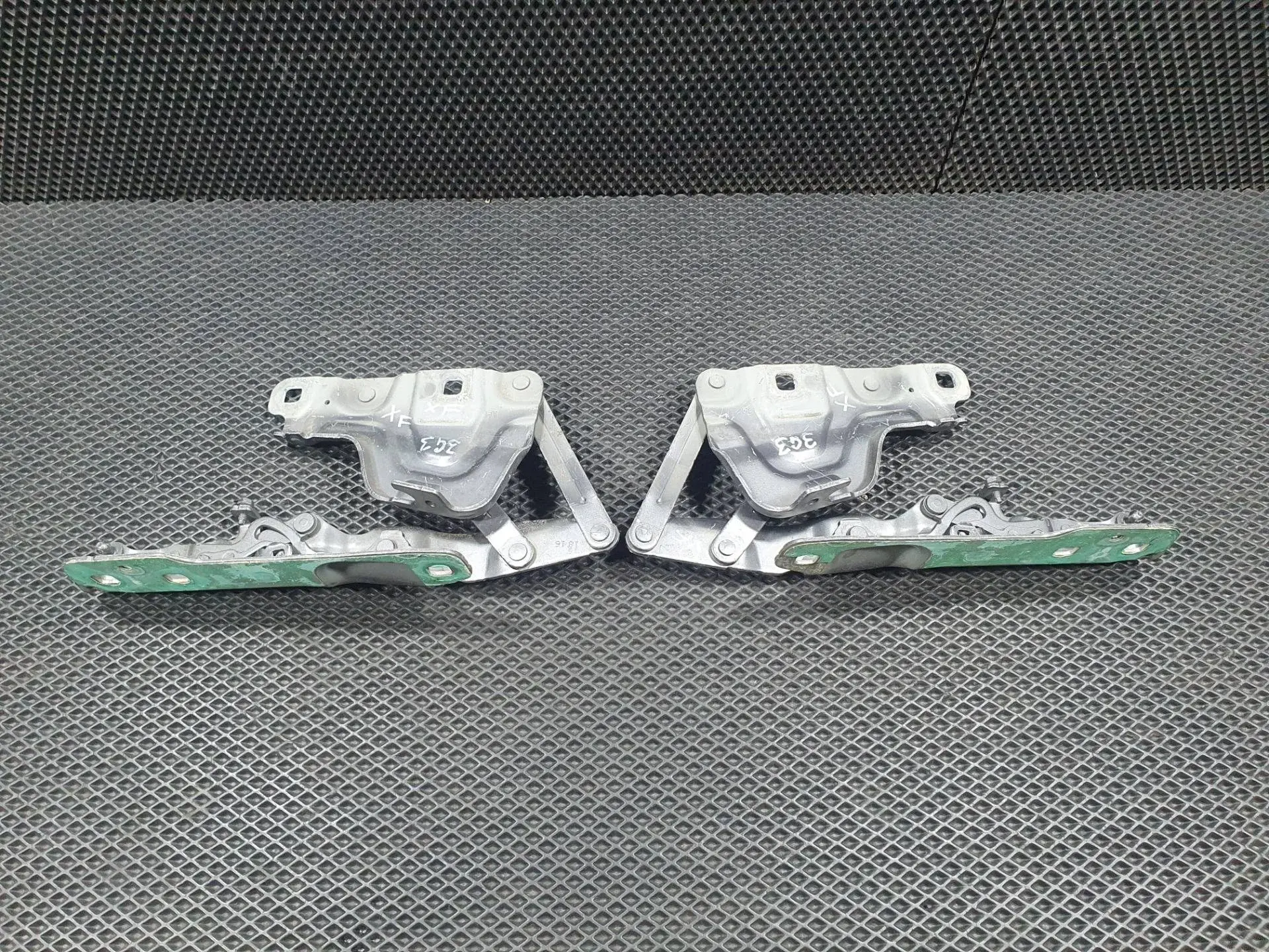 Петля капота GX7316800AE, GX7316801AE, T2H12980