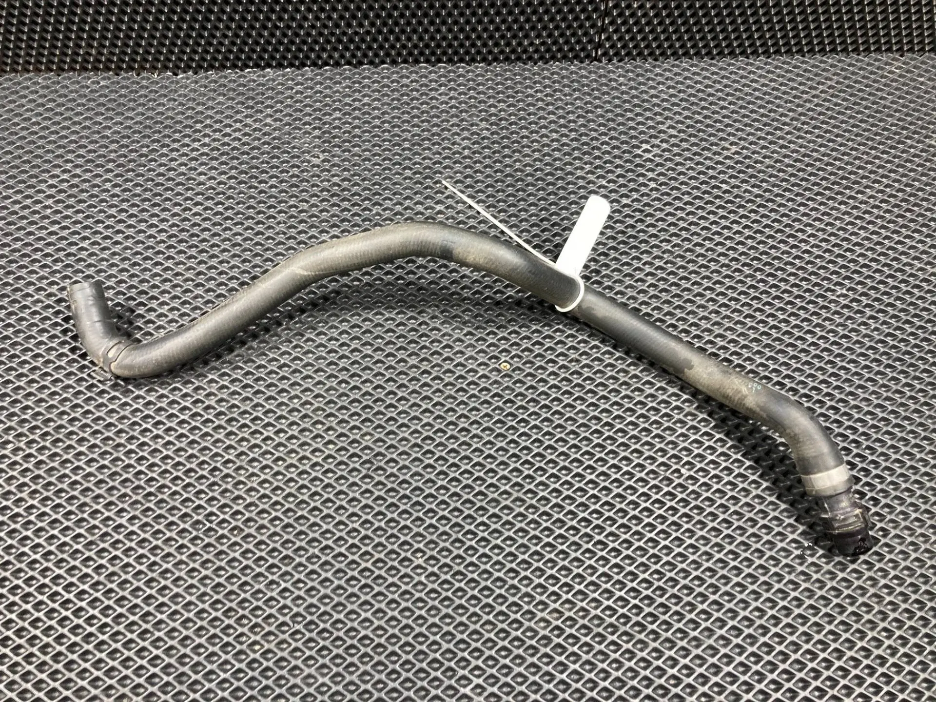 Патрубки системы охлаждения 64219168938