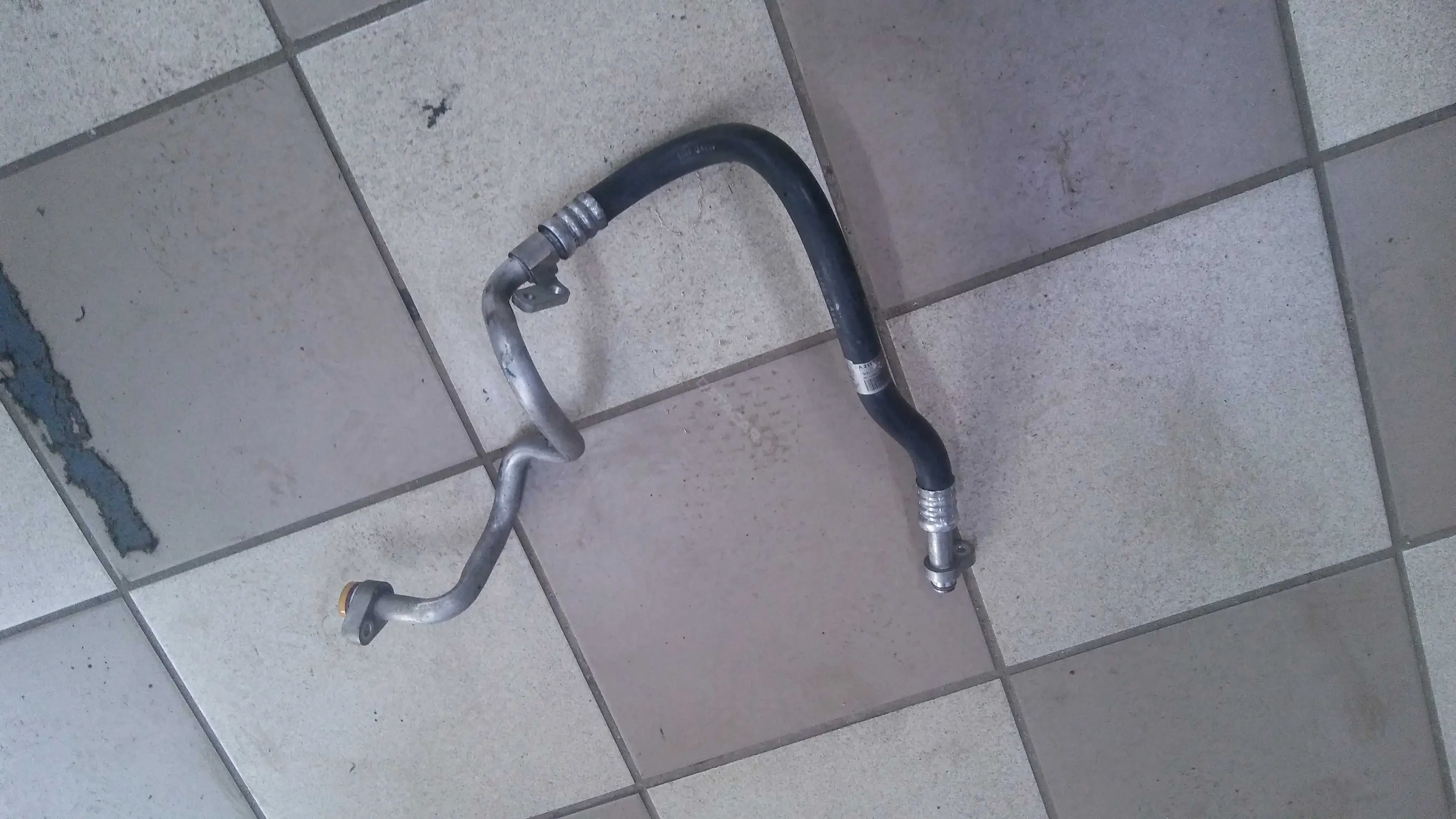Трубка кондиционера A2118309315