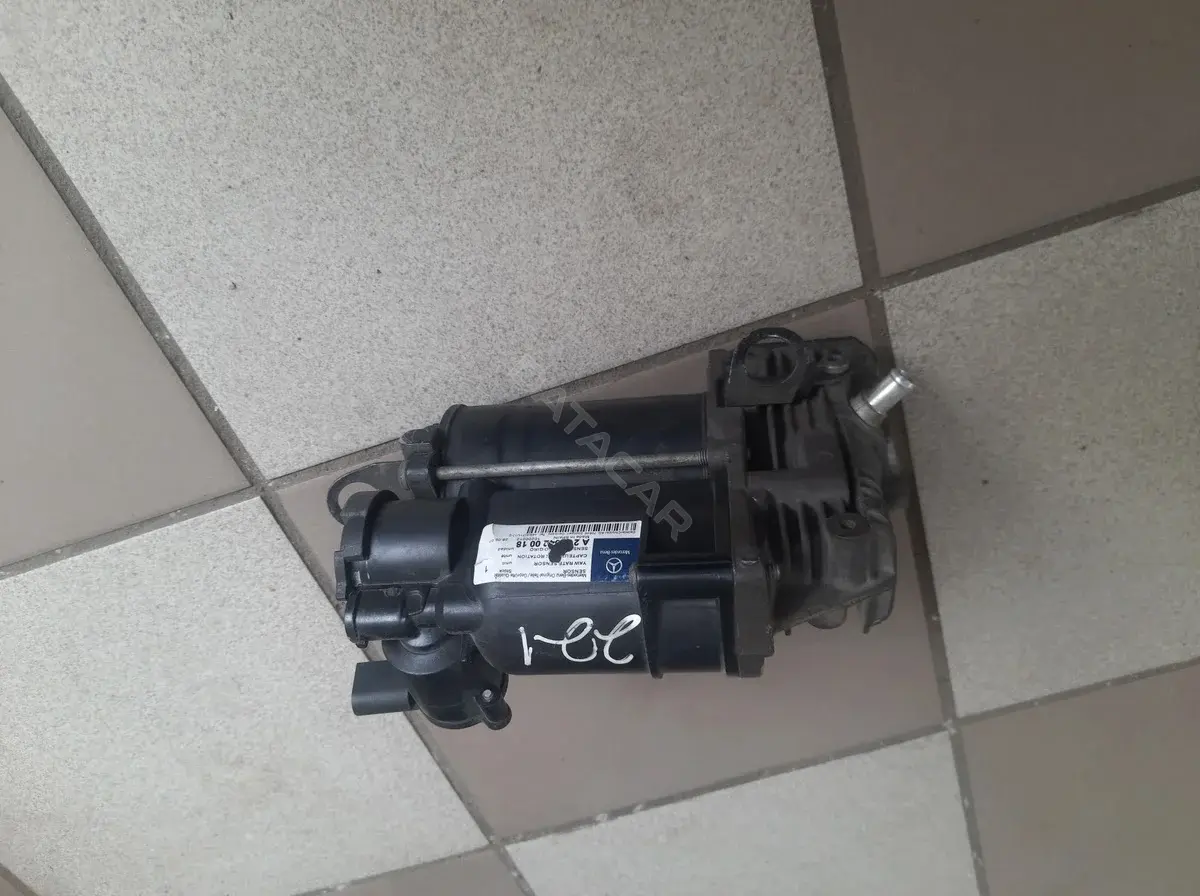 Стекло двери 2137350600, A2137350600
