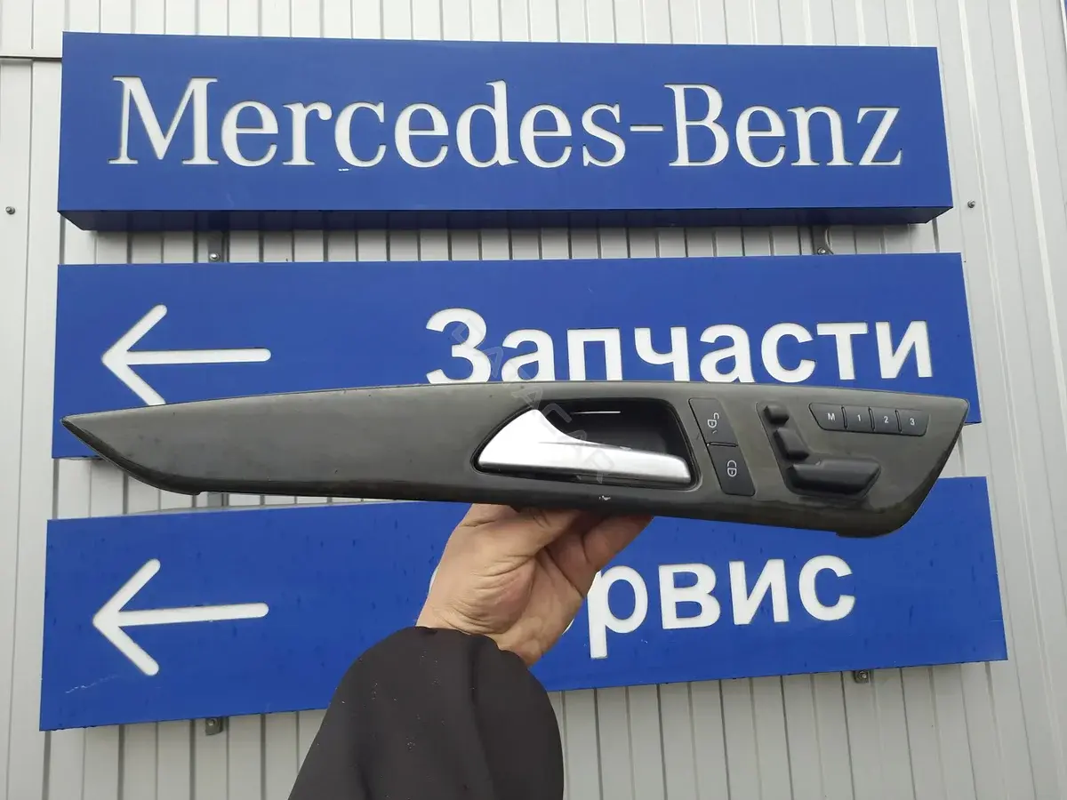 Накладка двери A2128700458, A2128700610, A2129059600