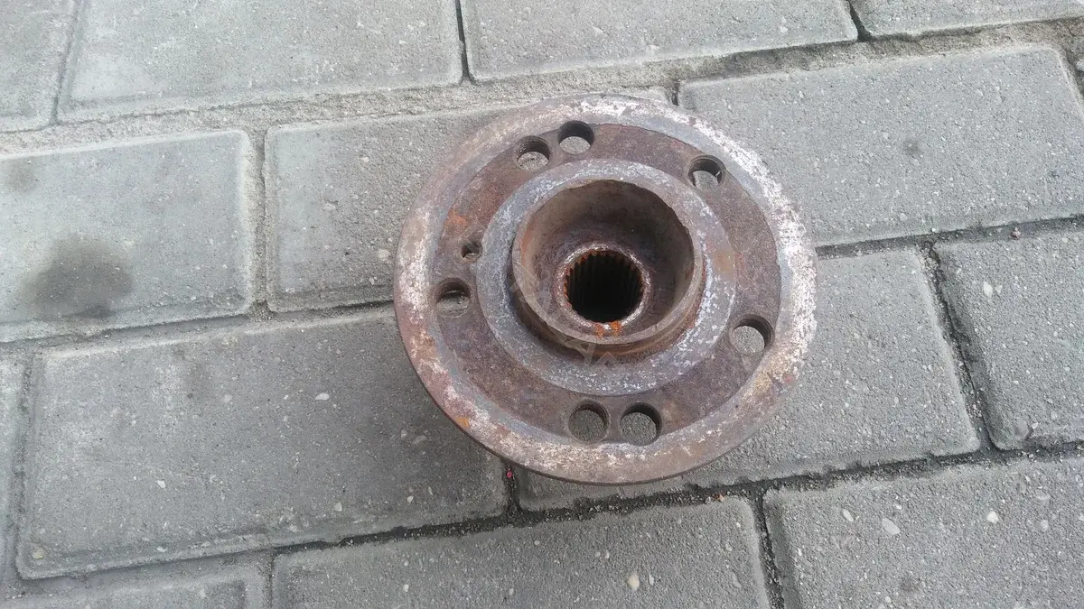 Фланец ступицы задней A2203570208