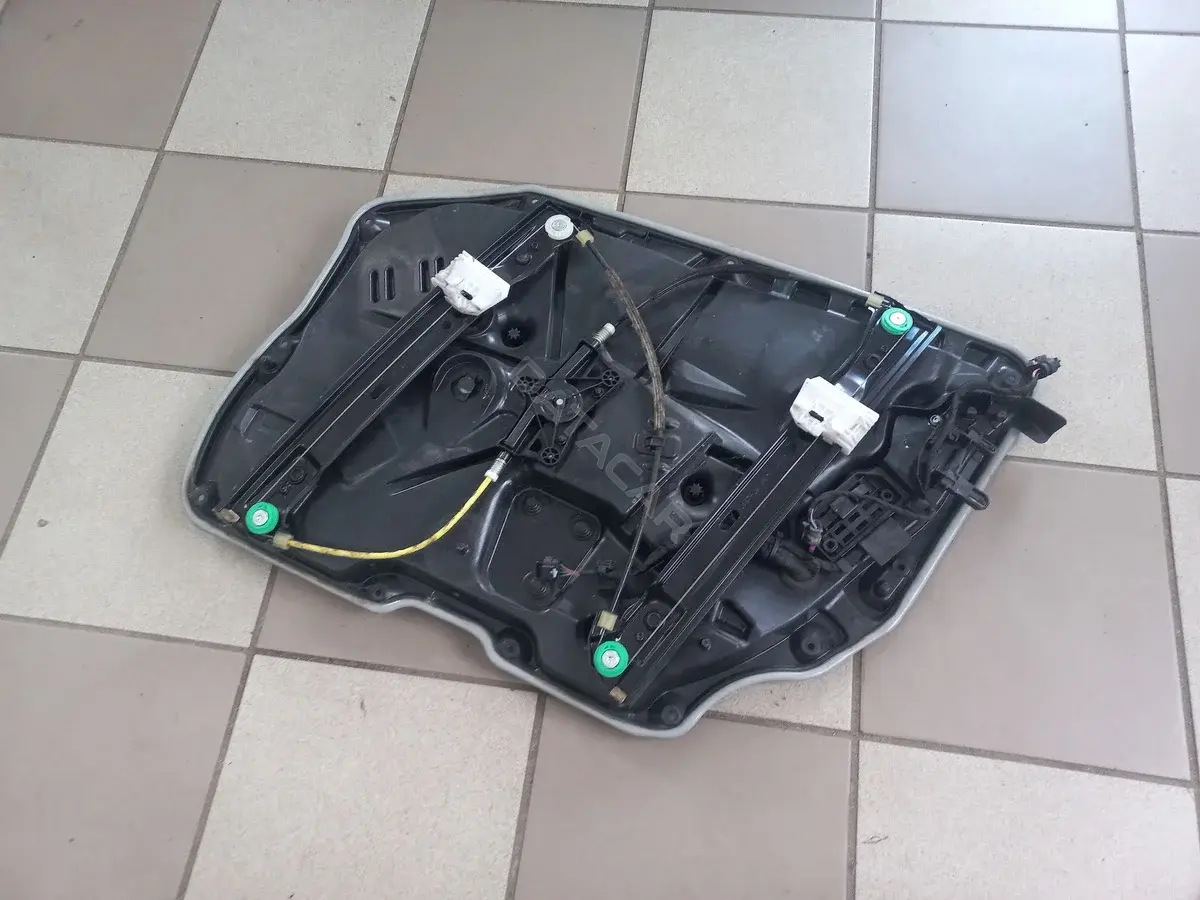 Стеклоподъемник A0997200501, A0997602100, A0997604801