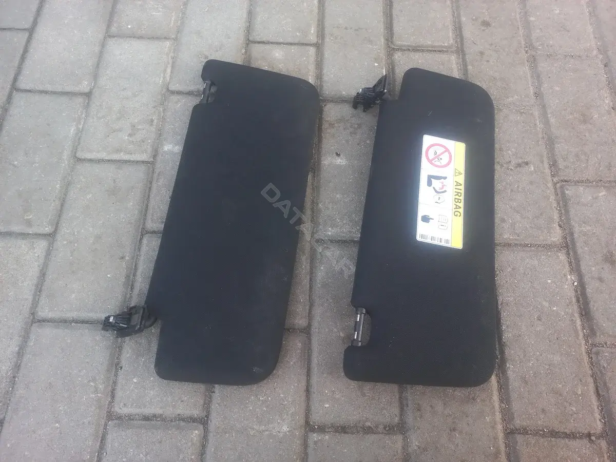 Козырек солнцезащитный 0998110207, 0999910070, 2228108800