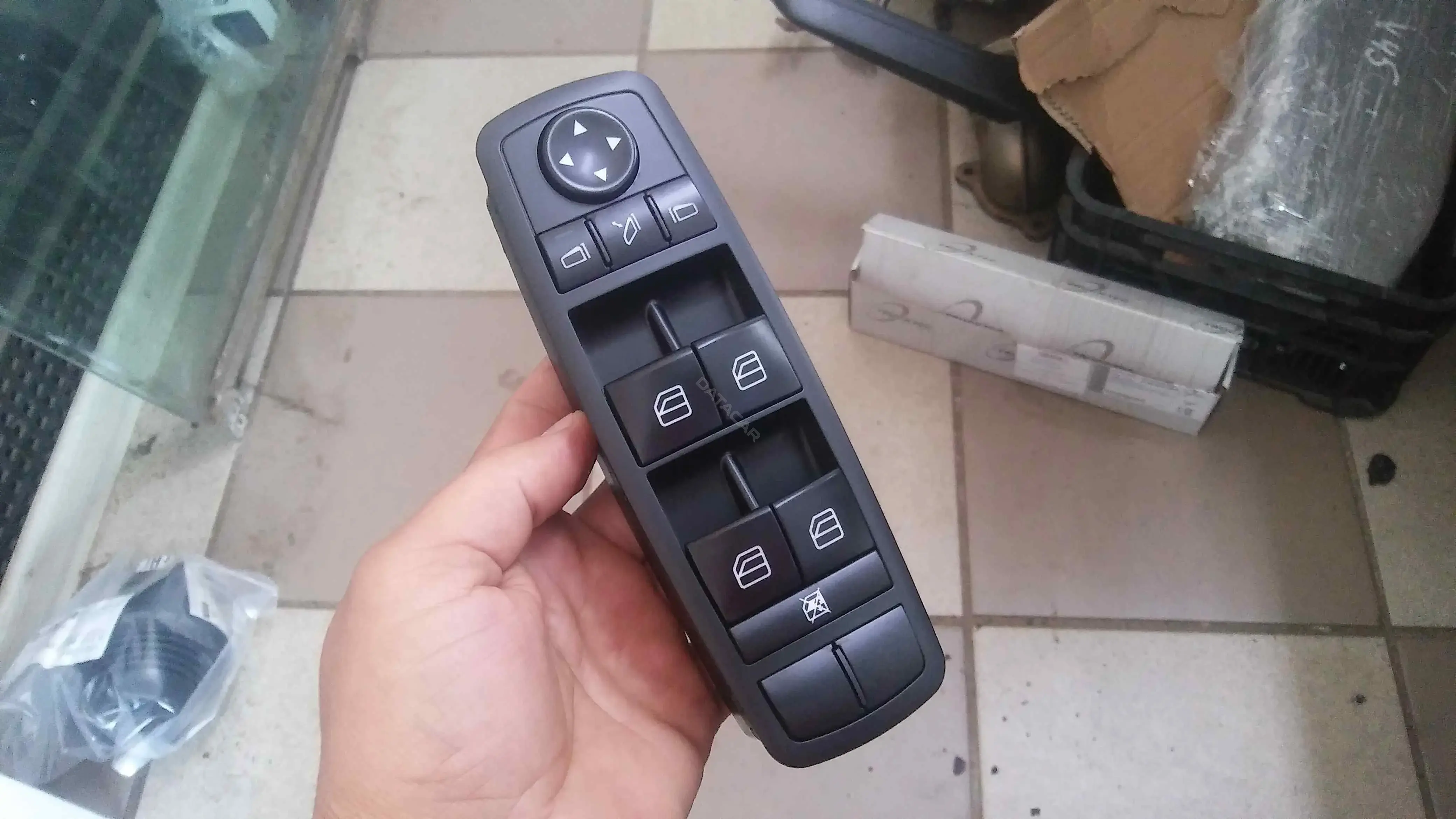 Блок управления стеклоподъемниками 2518200310, A2518200310, A2518300290