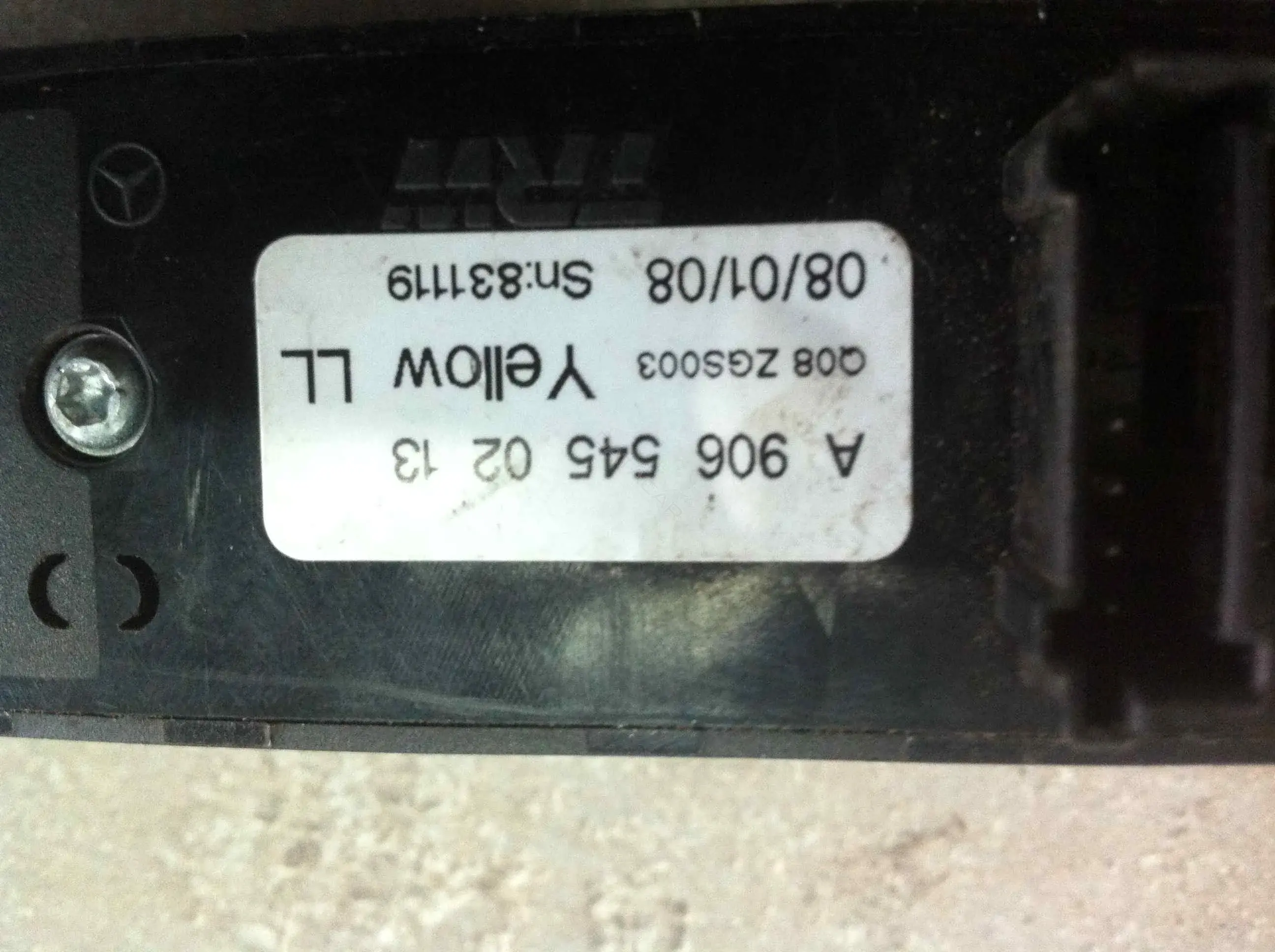 Кнопка стеклоподъемника A9065450213, A9065451213